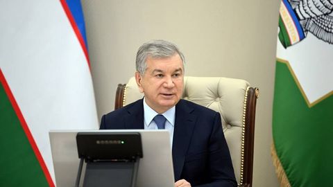 Президент кимё саноатида таннархни пасайтириб, экспортни 720 млн долларга етказиш бўйича топшириқ берди