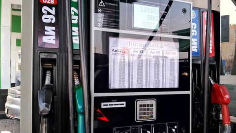 Биржада бензин кескин қимматлашди