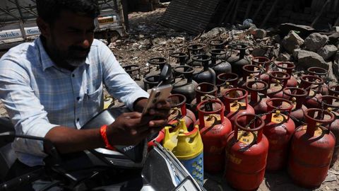 “Gaz zaxiramiz ikki kunga yetadi”: Eron urushi sabab Hindiston restoranlari yopilishi mumkin