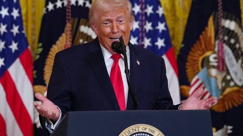 “Эрон билан урушни интуициямга қараб тугатаман” — Трамп