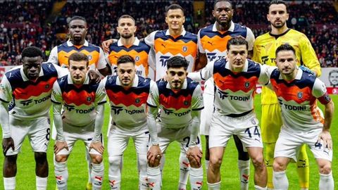 Туркия Суперлигаси. “Башакшеҳир” сафарда “Галатасарой”га йирик ҳисобда мағлуб бўлди, Шомуродов 70-дақиқада алмаштирилди