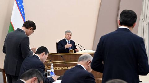 В Узбекистане под председательством президента создан Промышленный совет