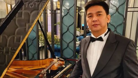 “Тўй хизматларим эстрада хонандалариникидан кўпроқ” — Женисбек Пиязов даромадлари ва гардеробидаги қадрли костюми ҳақида