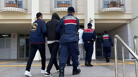 Turkiyada o‘zbekistonlik ayolga jinsiy tajovuz qilishda gumonlanayotgan ikki yigit qamoqqa olindi