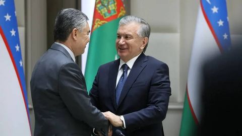 Ўзбекистон ва Туркманистон етакчилари бир-бирларини табриклади