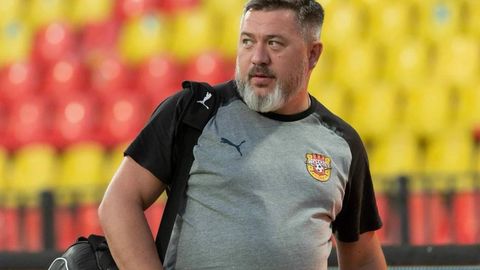 Futbol klubi shifokori parvoz vaqtida ikki yo‘lovchining hayotini saqlab qoldi