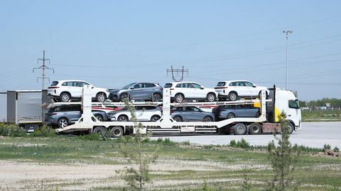 Импорт Узбекистана резко вырос в начале года: больше всего завозят автомобили