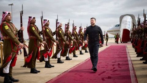 Zelenskiy AQSHga Hormuzni ochishda yordam taklif qildi