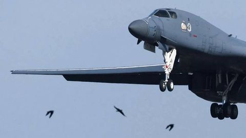 Italiya AQSH harbiy samolyotlariga Sitsiliyadagi bazaga qo‘nishga ruxsat bermadi