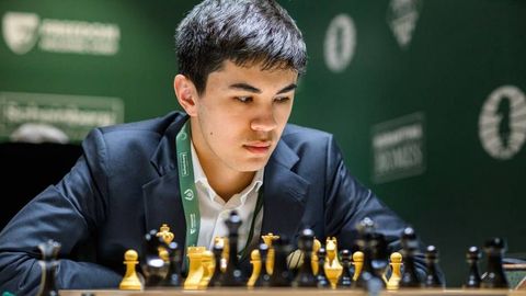 Шахматист Жавохир Синдаров может стать новым чемпионом FIDE