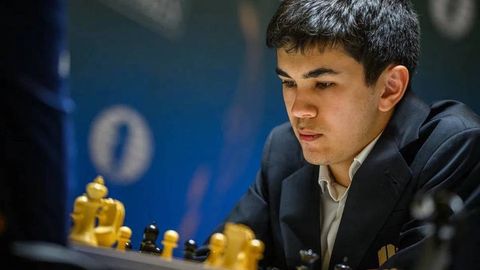 Жавохир Синдаров повысил свою позицию в рейтинге FIDE
