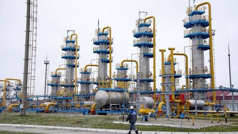 U.S. extends license for Russian oil transit via Kazakhstan until 2027