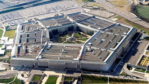 Pentagon rahbari yigirmaga yaqin ofitserni ishdan oldi — WP