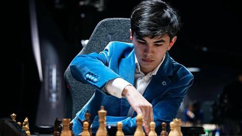 Номзодлар турнири. Жавоҳир Синдоров дунёнинг энг кучли иккинчи шахматчиси Ҳикару Накамура устидан ғалаба қозонди