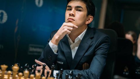 Shaxmat bo‘yicha Nomzodlar turniri. Javohir Sindorov xitoylik Vey Ini taslim etdi