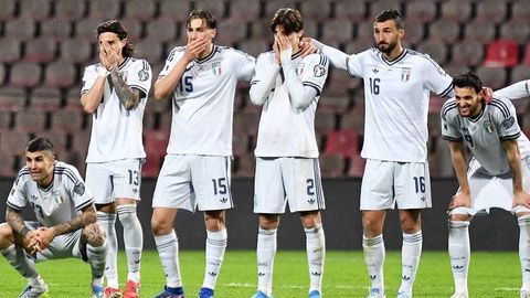 JCHdan quruq qolgan italiyalik futbolchilar Bosniya va Gersegovinaga qarshi o‘yin oldidan “savdolashgani” ma’lum bo‘ldi