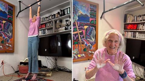 90 ёшли аёл турникда осилиб туриш бўйича рекорд ўрнатди (видео)