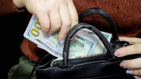 Вымогатели в Коканде требовали $842 тыс. за долг в $90 тыс.