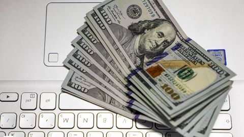 O&lsquo;zbekiston tijorat banklarida dollar sotuv kursi 13 000 so&lsquo;mga chiqdi