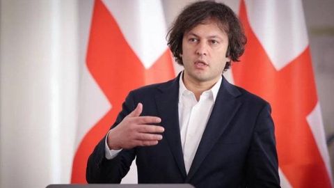 Кобахидзе Макронга Грузия ва Россия тўғрисида ёлғон гапирмасликни маслаҳат берди