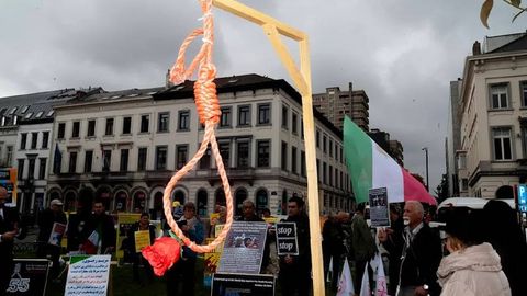 Eronda bir yil ichida 1 mingga yaqin odam qatl etildi