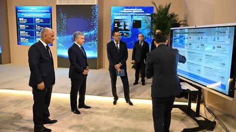 Решить все вопросы в одном месте — президент побывал в административном центре Бухары