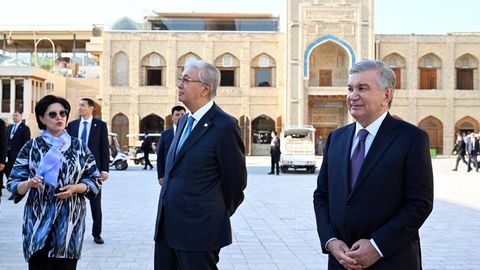 Qozog‘iston va O‘zbekiston rahbarlari Ark qoʻrgʻoni, Poyi Kalon va Labi Hovuz ansambllarini ziyorat qildi