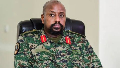 Уганда президентининг ўғли Туркиядан 1 млрд доллар ва мамлакатнинг энг гўзал қизини талаб қилди