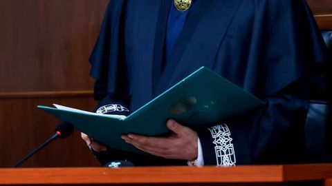 Sirdaryoda sudya 3,6 ming dollar pora bilan qo‘lga olindi