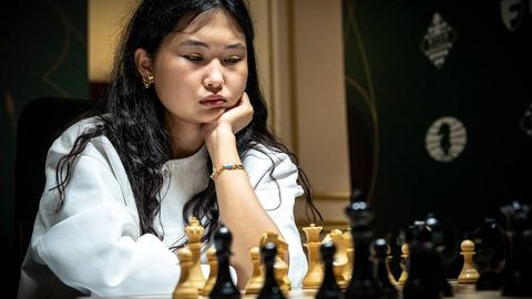 Номзодлар турнири. Бибисора Ассаубаева муҳим ғалаба эвазига чемпионлик учун имкониятни сақлаб қолди