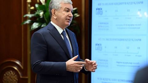 Prezident neft-gaz tarmogʻida ishlab chiqarish barqarorligini taʼminlash bo‘yicha topshiriq berdi