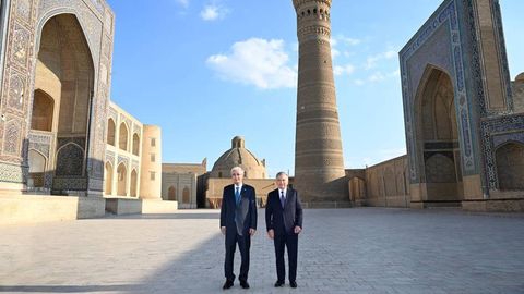 Kazakhstan’s Tokayev praises Uzbekistan reforms, calls for deeper ties after Bukhara visit