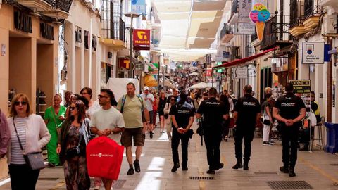 Испания 500 минг нафар ҳужжатсиз мигрантга қонуний мақом беради