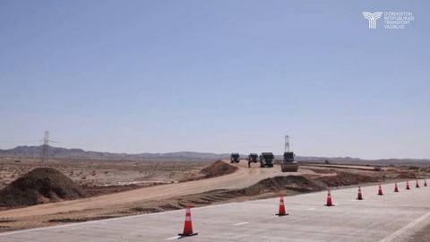 В Каракалпакстане магистральную дорогу реконструируют почти за $48 млн