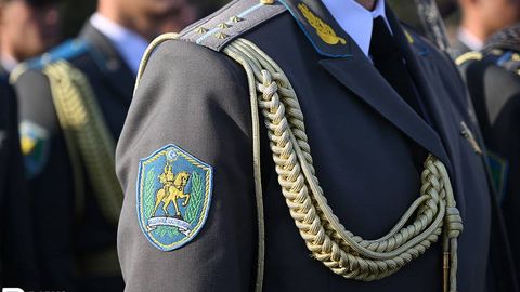 Мудофаа вазирлиги офицерлари устамаси икки баравар оширилади