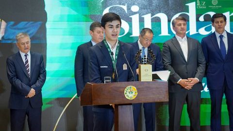 “Жаҳон чемпиони бўламан ва кейинги сафар Абдусатторов билан ўйнайман” — Жавоҳир Синдоров