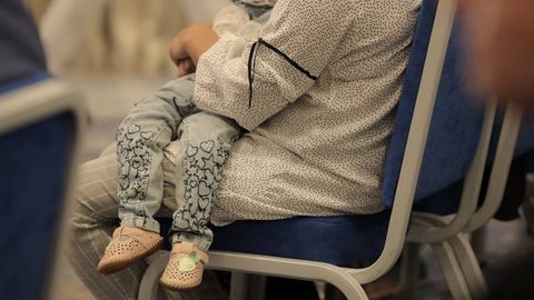 Ухаживающие за людьми с умственной отсталостью начнут получать пособие