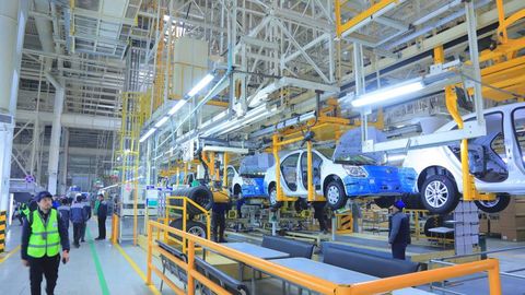 Avtomobil bozorida UzAutoMotors ulushi 80 foizdan pasaydi