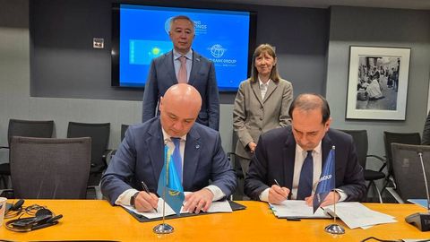 Kazakhstan signs financing deal in Washington for $1.4bn Karaganda–Zhezkazgan road project