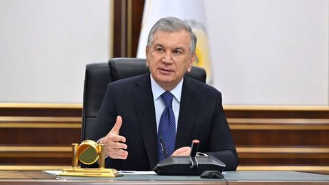 Шавкат Мирзиёев электротехника соҳасидаги натижалар ва галдаги вазифаларга оид тақдимот билан танишди 