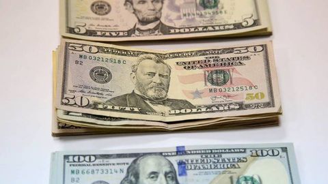 O‘zbekistonda dollar kursi yana pastladi