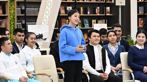 Языки и льготы: как в Узбекистане меняется молодежная политика