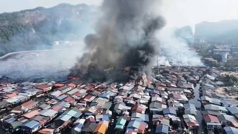 Талафот кўлами беш бараварга ортди: Малайзияда камида 1 000 та уй ёниб кетди