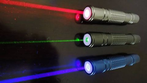 Штраф до 20 млн сумов — в Узбекистане накажут за незаконную продажу лазеров