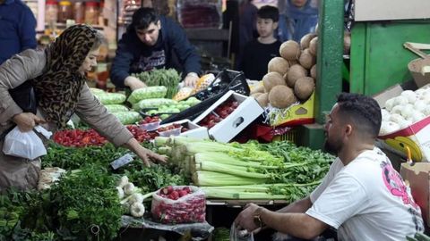 Эронда уруш сабаб икки миллион одам ишдан бўшатилди