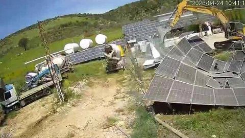 Isroil harbiylari Livanda quyosh panellarini buzib tashladi (video)