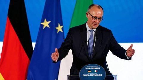 “Украина Европа Иттифоқига аъзо бўлиш учун ҳудуд йўқотишига тўғри келади” — Германия канцлери