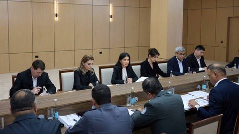 Саида Мирзиёева Хоразм вилояти ва туманлари раҳбарияти билан учрашди