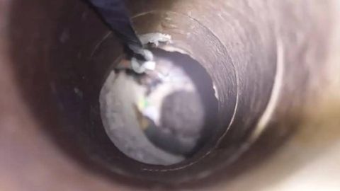 Suriyada 3 yashar bola 18 metrlik quduqqa tushib ketdi (video)