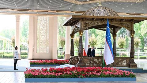 Кўксаройда Чехия бош вазири расмий кутиб олинди (фото)